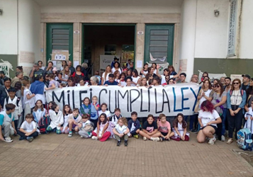 APOYO A LAS COMPAÑERAS Y COMPAÑEROS DE LA ESCUELA ANEXA